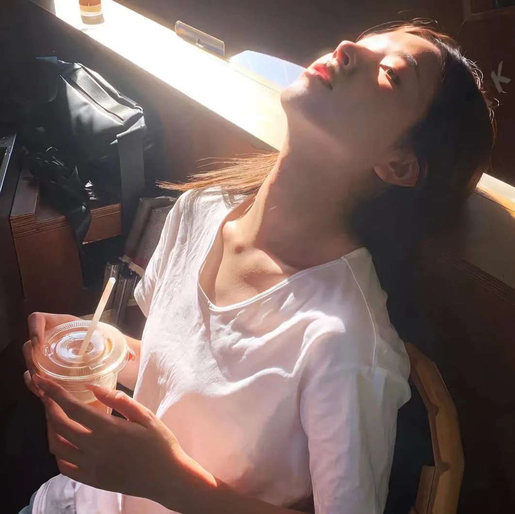 飞行艳使